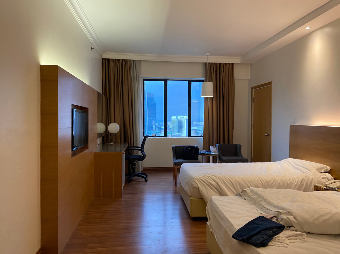 八打灵再也水晶皇冠酒店主图