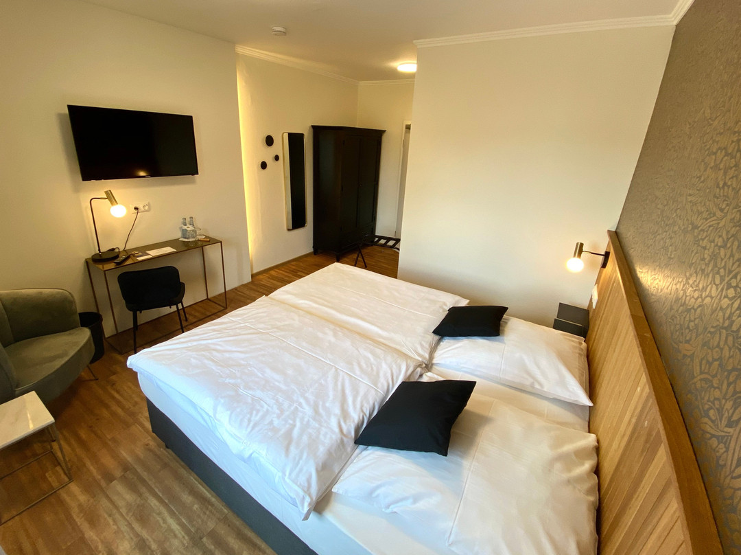 德意志之家酒店主图