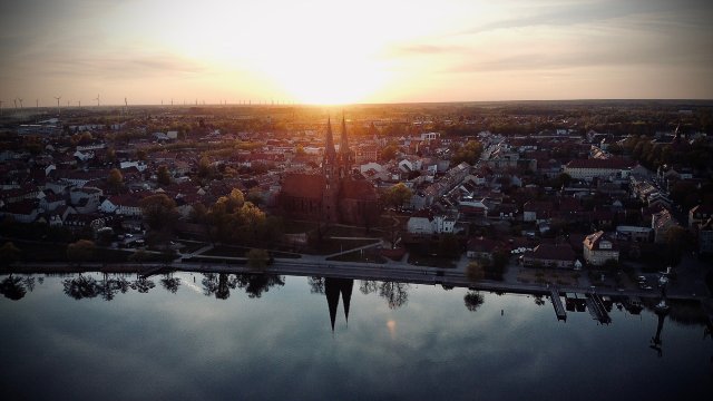 艾姆斯阿尔特斯卡斯诺酒店-官方