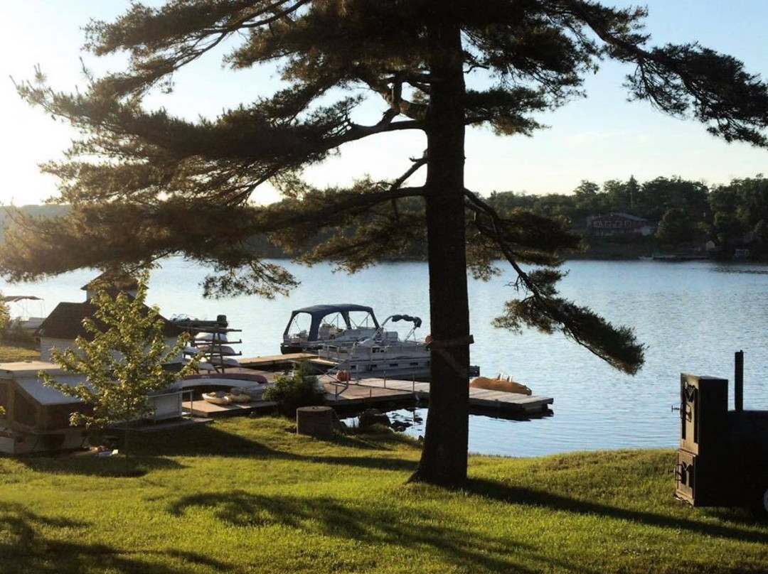 Lake Lauzon Resort & Marine主图