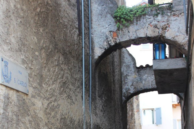 Le torri e le case medievali景点图片