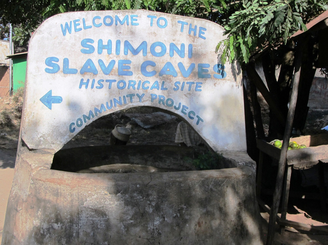 Slave Caves-Shimoni必去景点