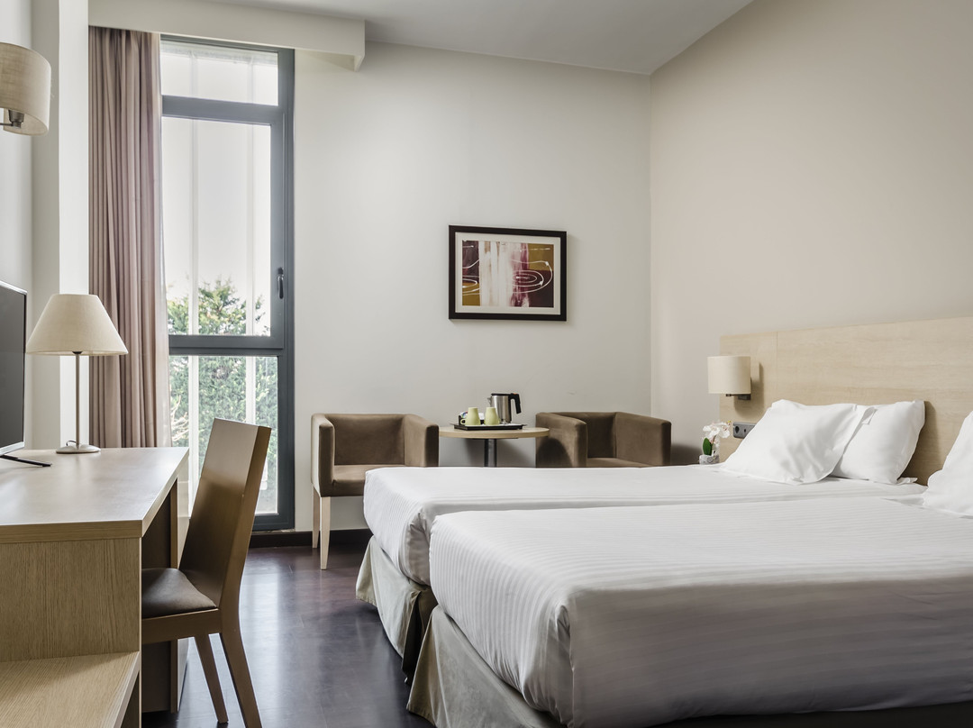 巴塞罗那武萨酒店主图