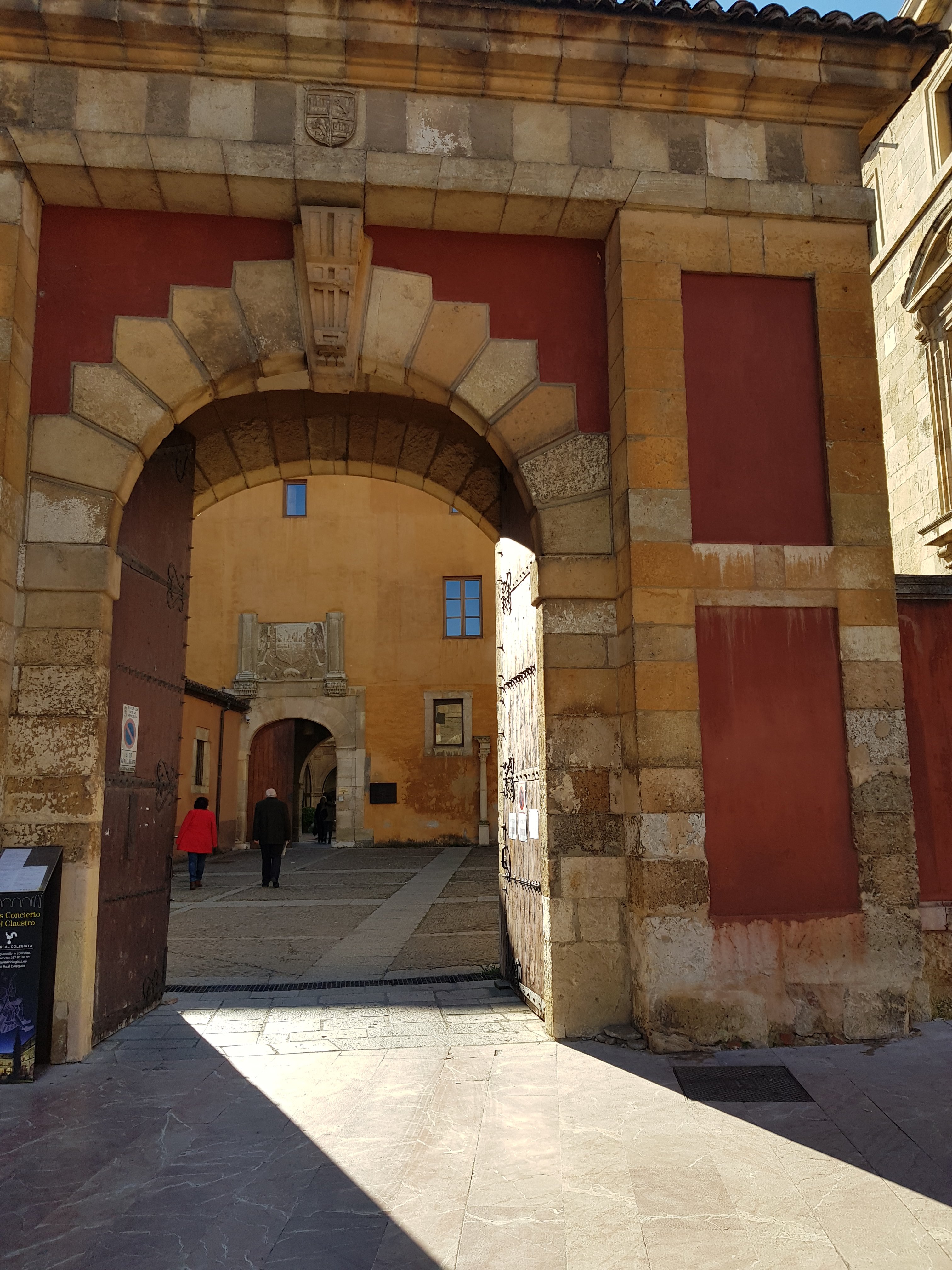 Hotel Real Colegiata de San Isidoro-浴室