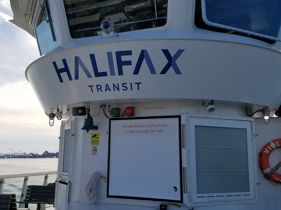 Halifax Harbour Ferry景点图片