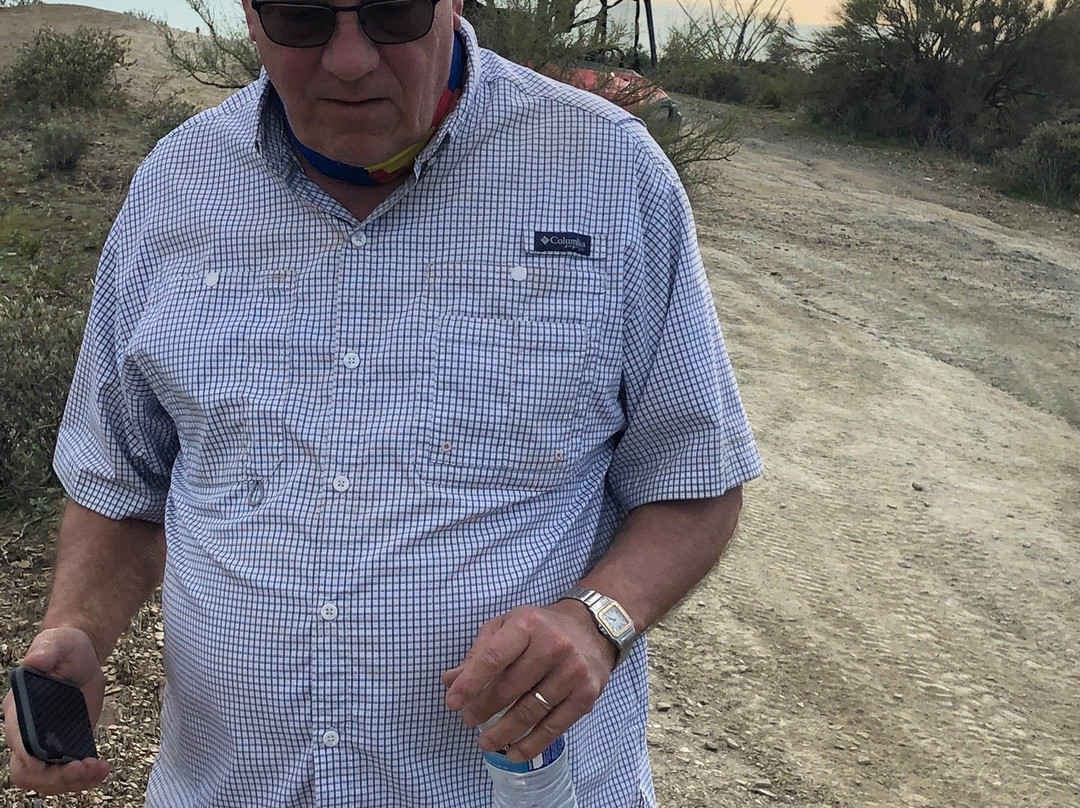 Brass Armadillo Antique Mall - Phoenix West-嘉年必去景点