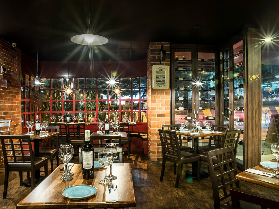 圣塔芭芭拉里约酒店主图