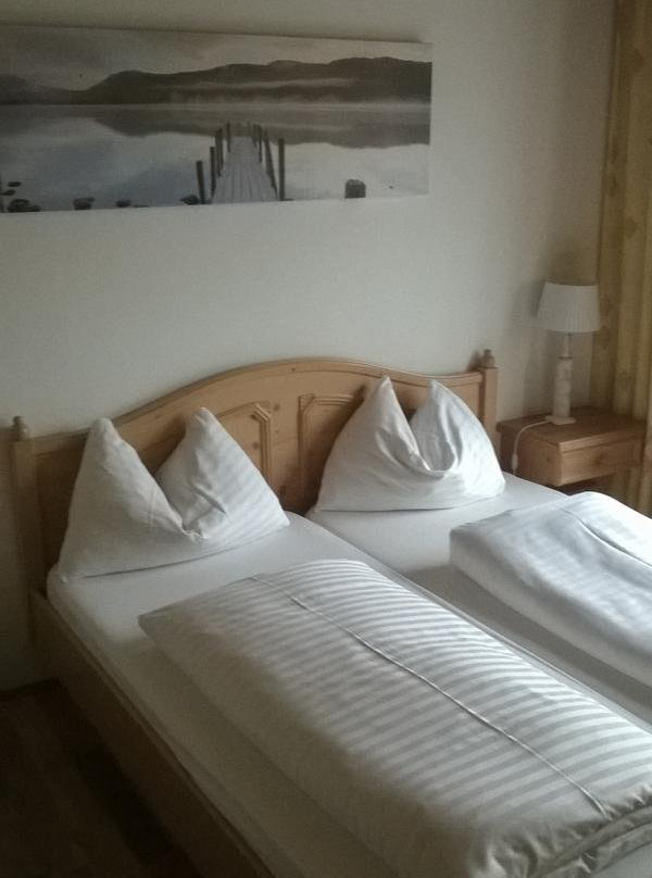 Familiyhotel Bad Neunbrunnen am Waldsee主图