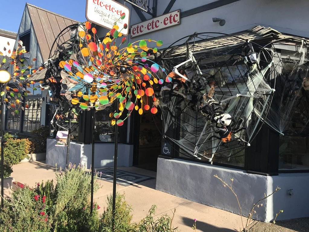 East Village-坎布里亚必去景点