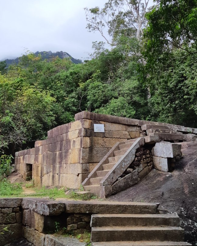 Ritigala Forest Monastery景点图片