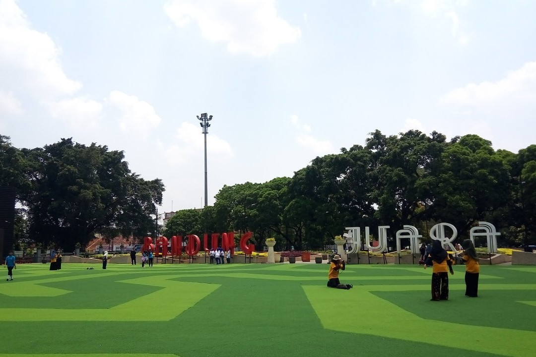 Alun-Alun Bandung-万隆必去景点