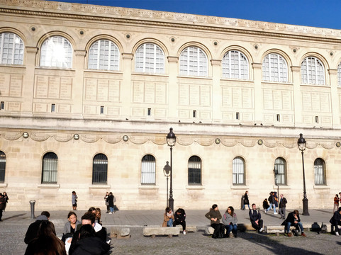 圣吉纳维夫图书馆-巴黎必去景点