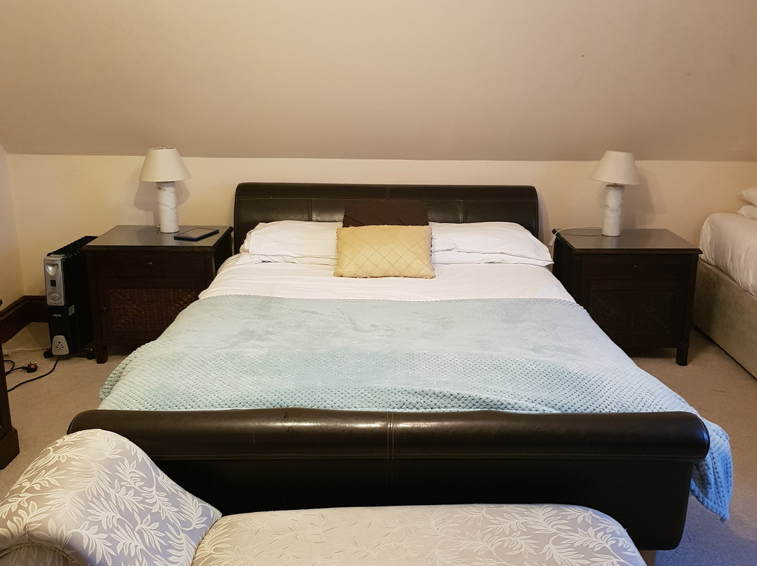 The George Hotel主图