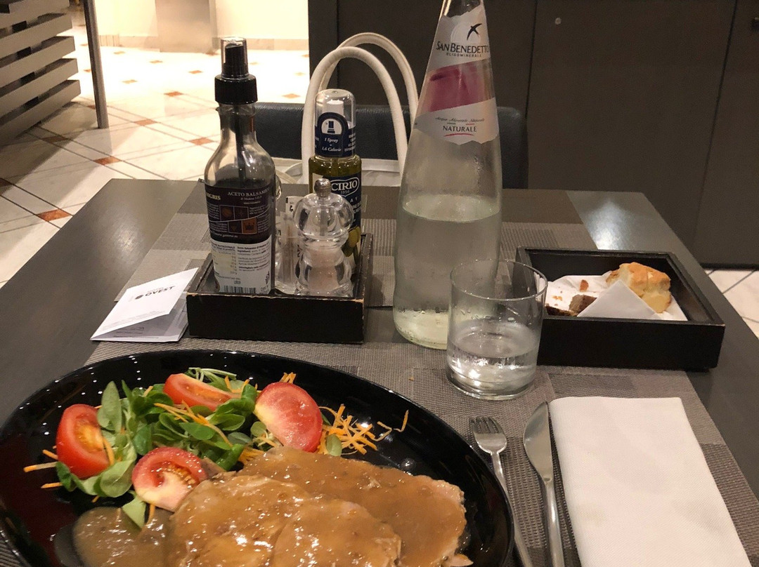 欧维斯特酒店主图