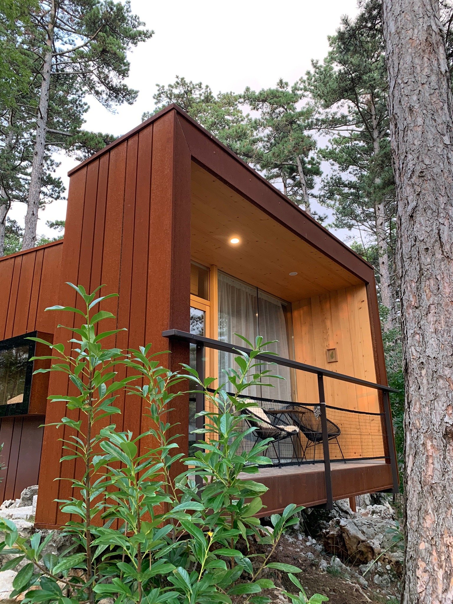 Theodosius Forest Village-官方
