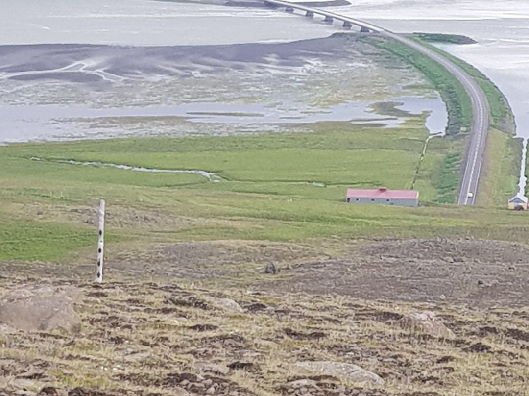 Litlanesfoss-埃伊尔斯塔济必去景点