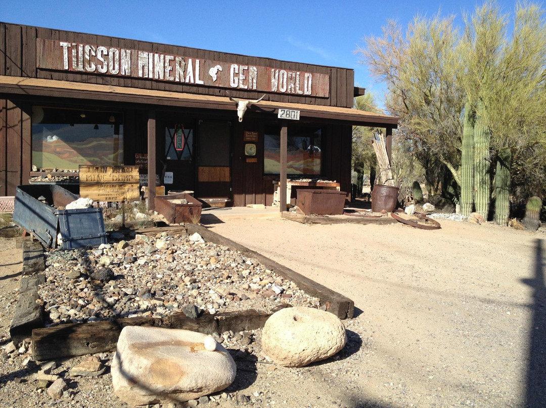 Tucson Mineral and Gem World景点图片