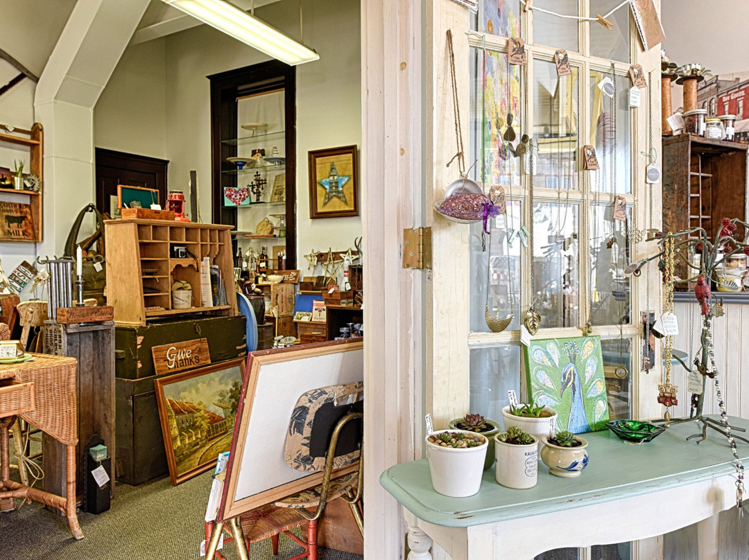 Marshall旅游景点-The Vintage Flip