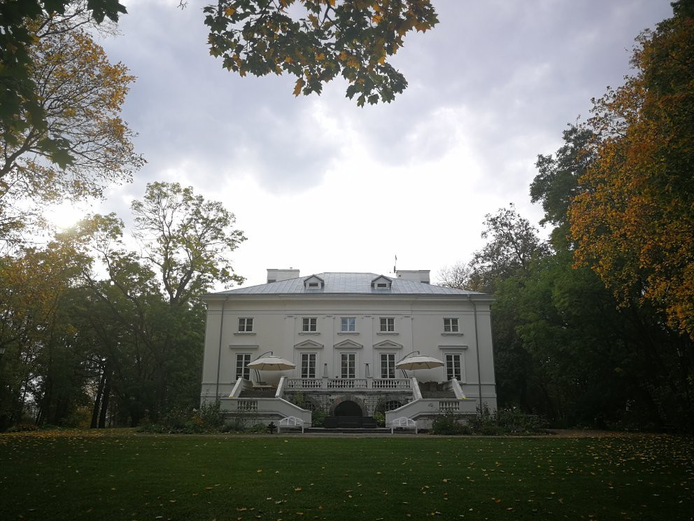 Hotel Pałac Cieleśnica主图