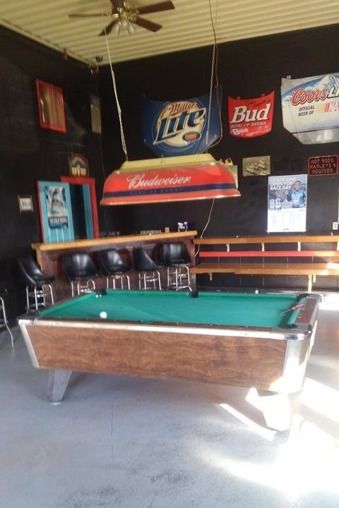 West Side Tavern-Salem必去景点