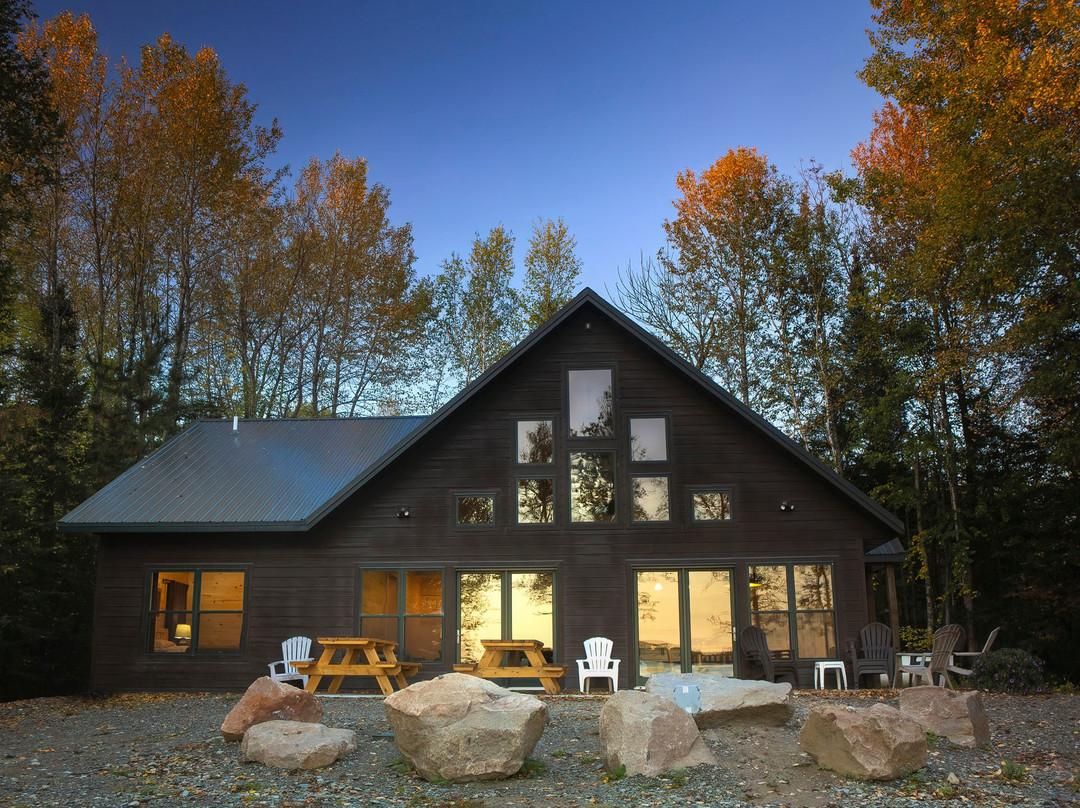 Moose Track Adventures主图