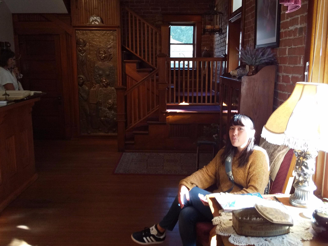 Bross Hotel Bed and Breakfast主图