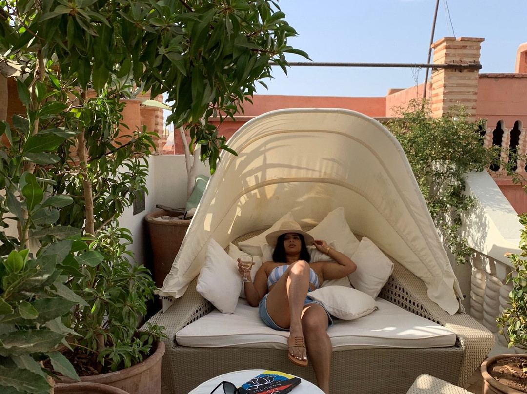 里亚德克瑞迪尼酒店主图