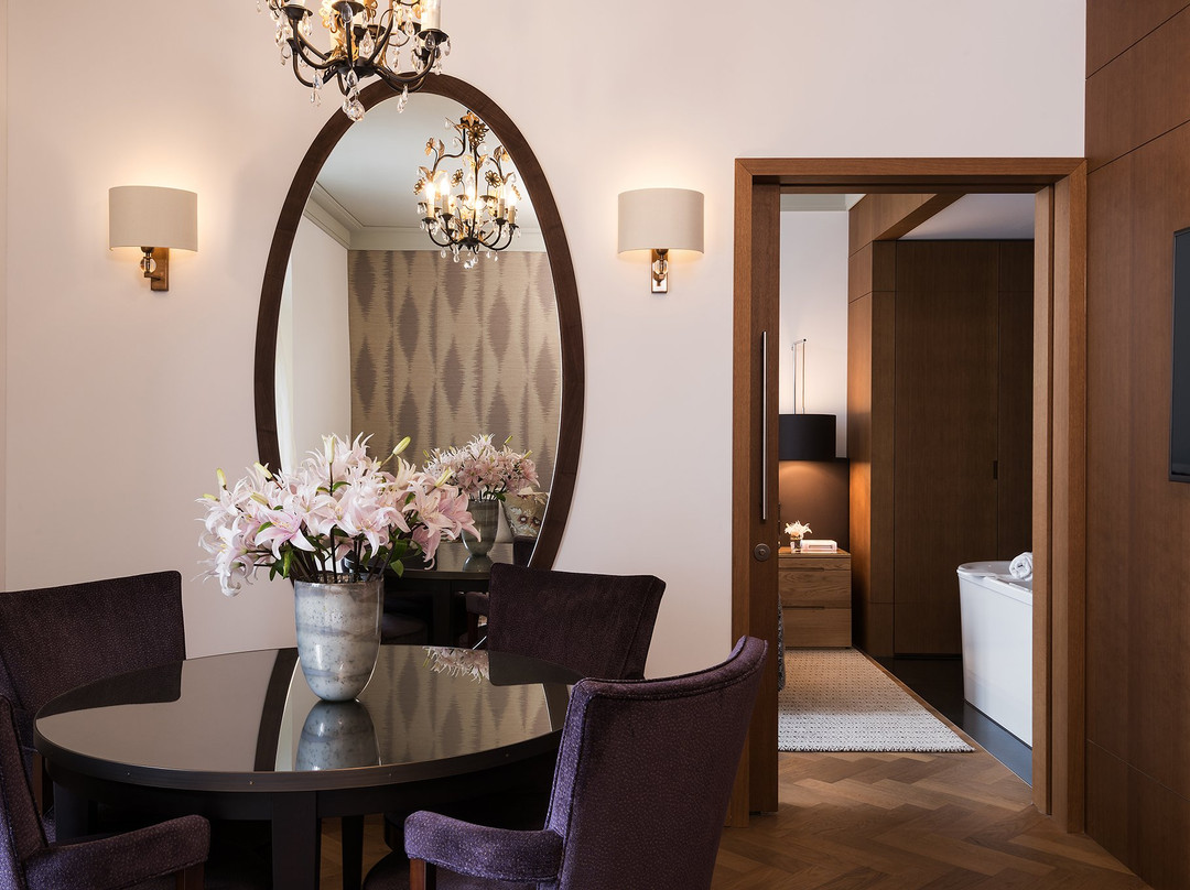 Bürgenstock Hotel & Alpine Spa主图