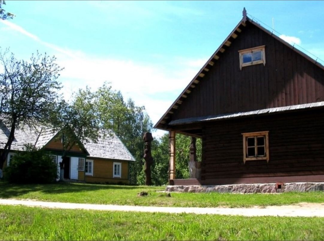 A. ir M. Miškinių literatūrine-etnografinė sodyba