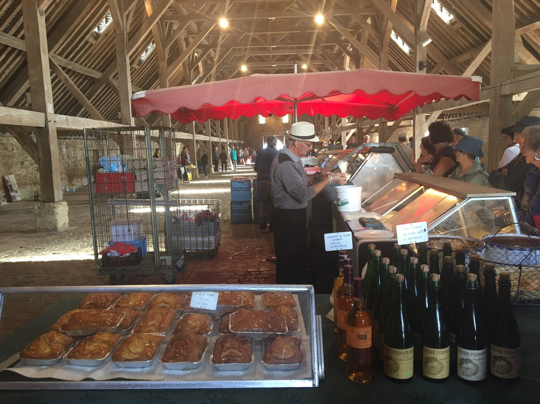 Marché de Saint-Pierre-sur-Dives-Saint-Pierre-sur-Dives必去景点