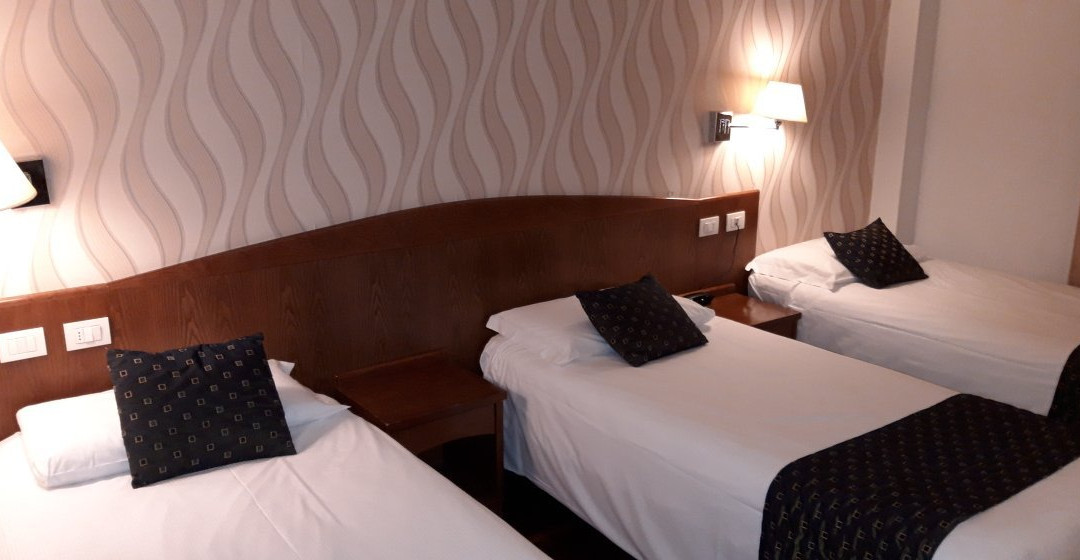 达堤妮酒店主图