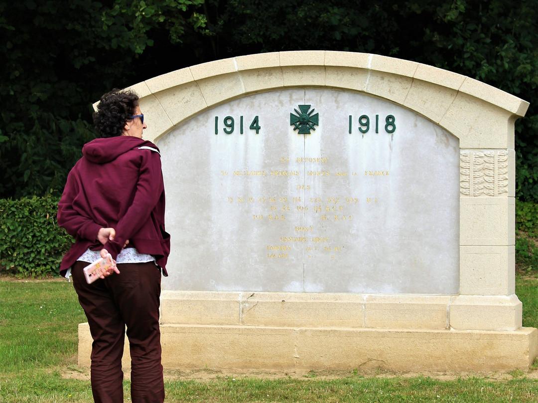 Nécropole nationale de Dompierre-Dompierre必去景点