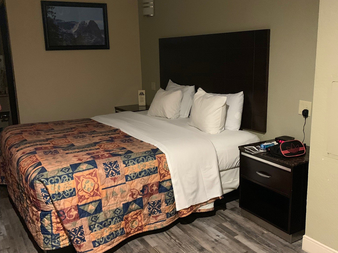 优胜美地奥克赫斯特戴斯酒店主图