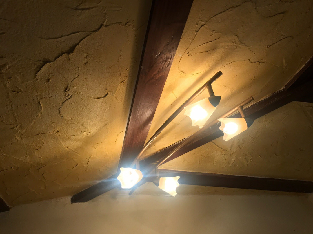 卡萨贝勒特里酒店主图