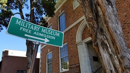 Veterans Memorial Hall & Military Museum景点图片