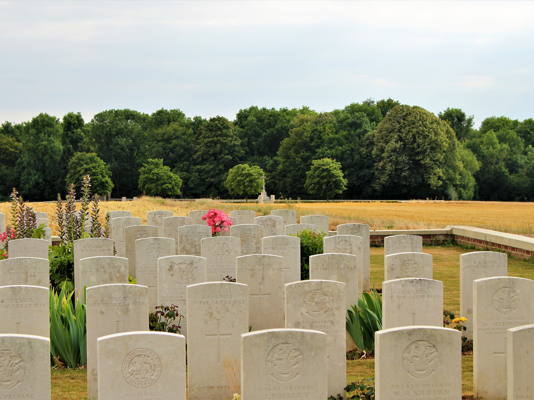 Mill Road Cemetery景点图片