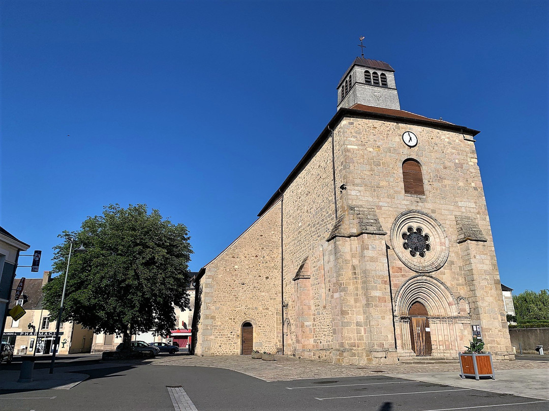 Église Saint-Martin de Gouzon景点图片