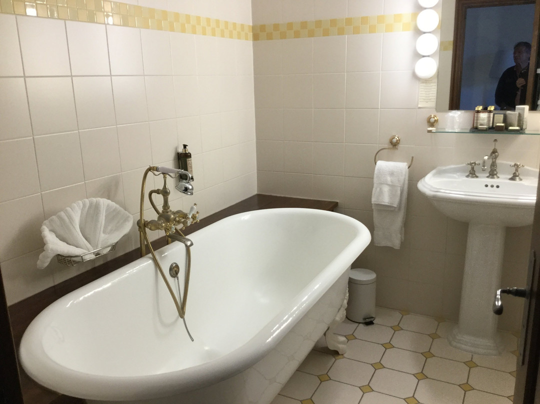 卡兹城堡酒店主图