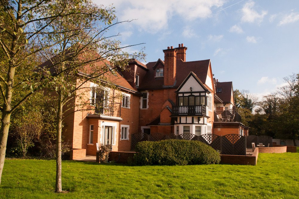 Clarendon Apartments - Wraysbury Hall主图