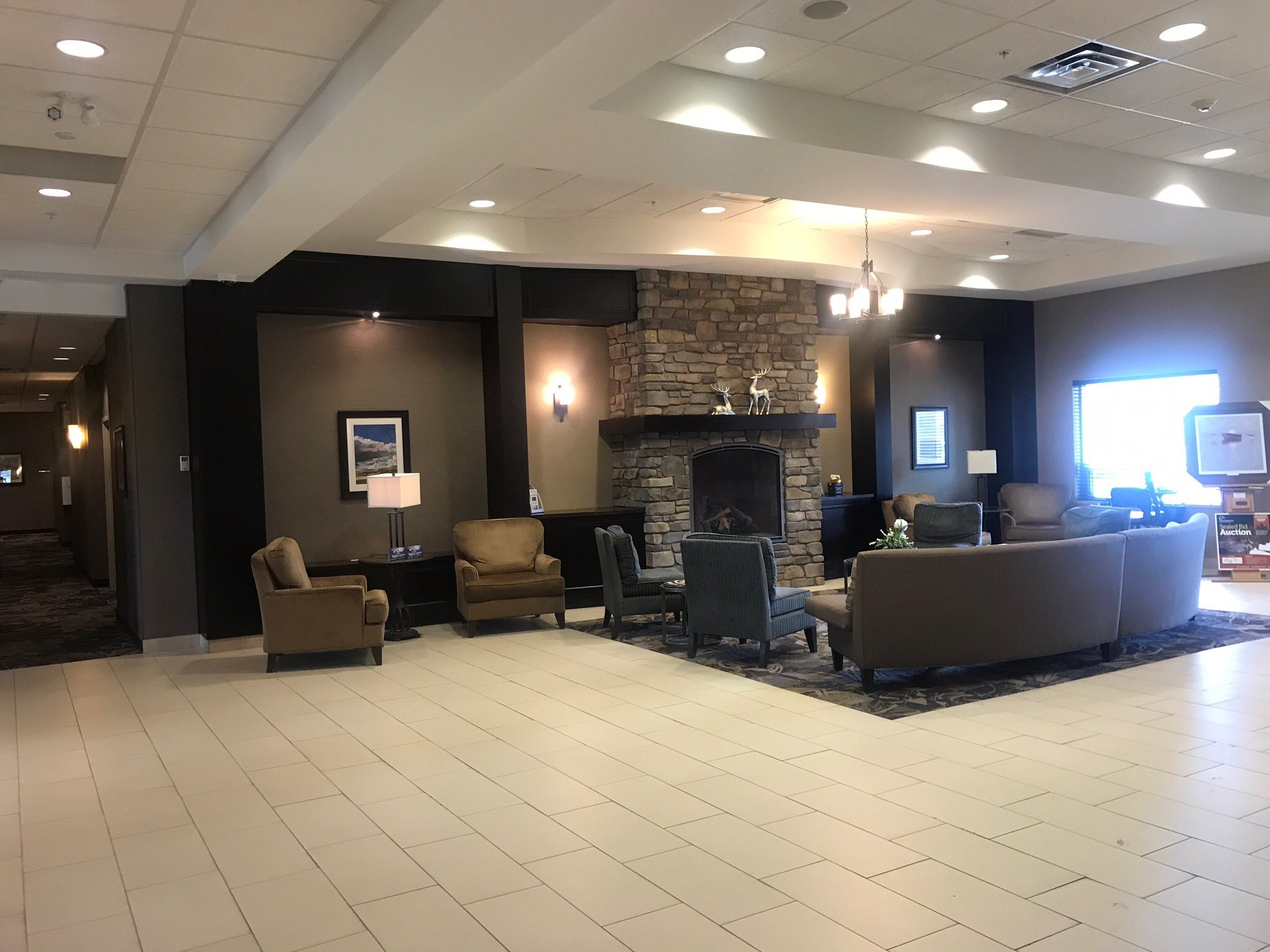 Best Western Plus Okotoks Inn & Suites-官方