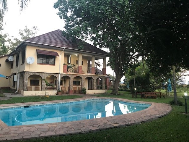 Loza Guesthouse-泳池