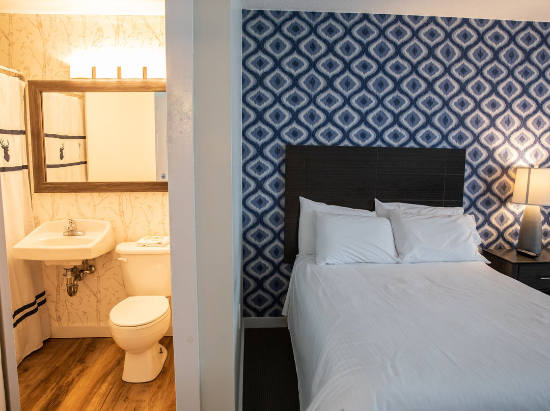 Clear River Inn主图