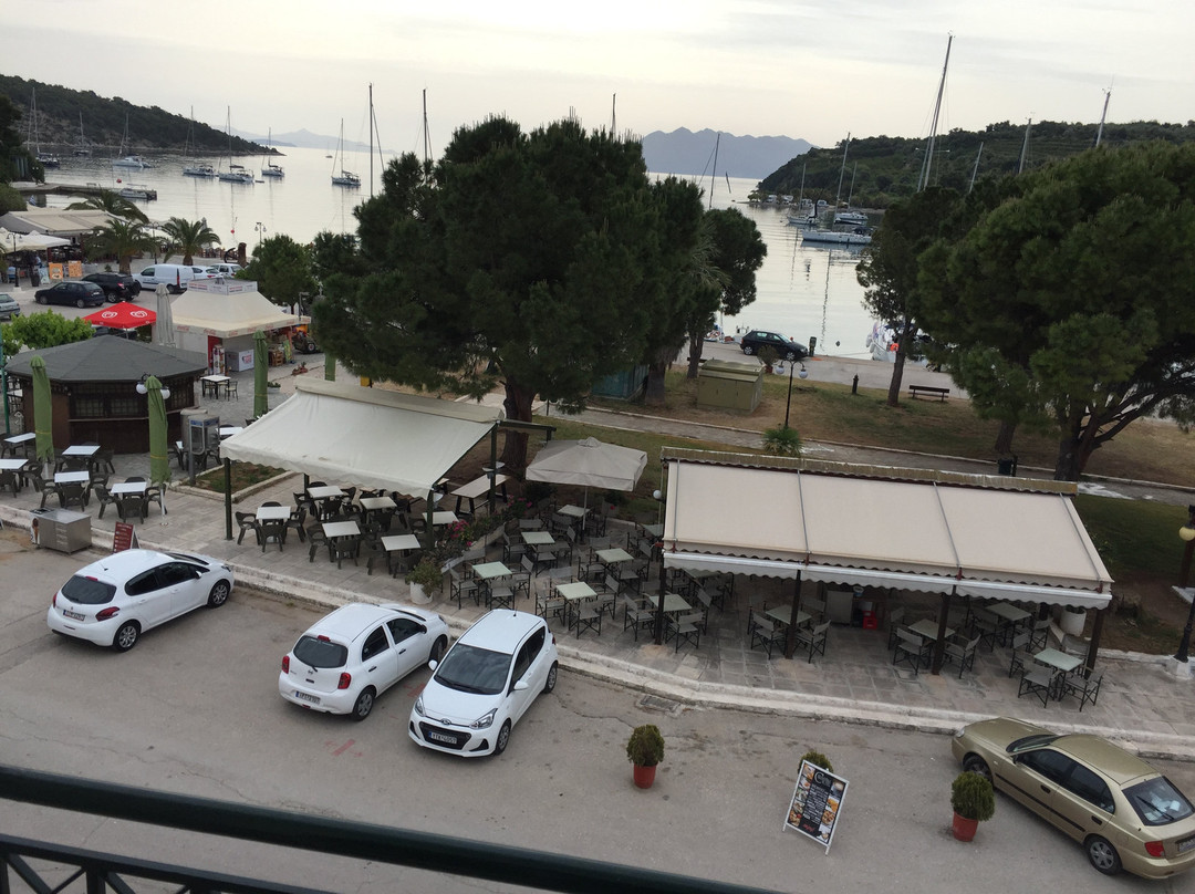 Hotel Christina主图