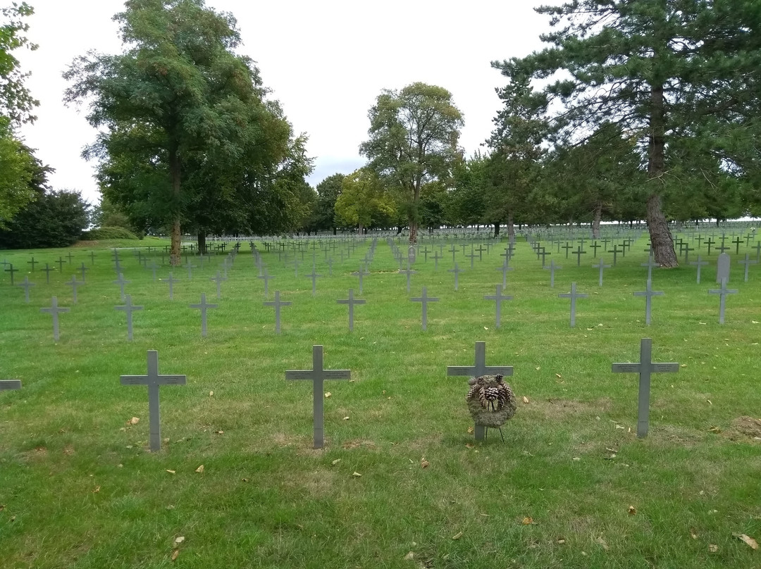 German War Cemetery Saint-Laurent-Blangy景点图片