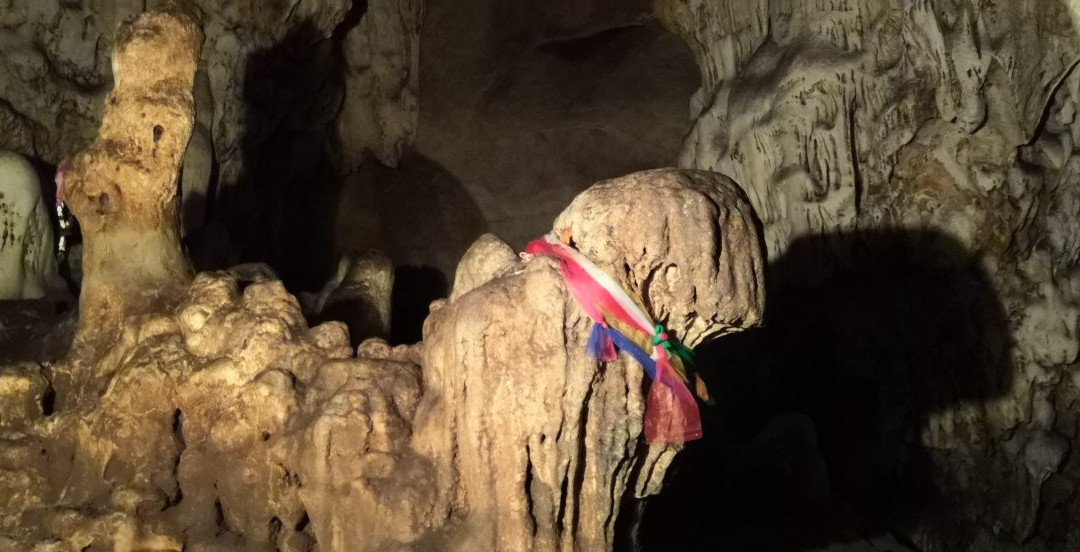 Wat Tham Chiang Dao Temple景点图片