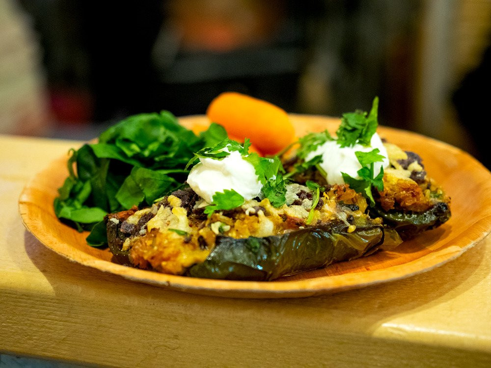 六月湖餐馆和美食-The Lift