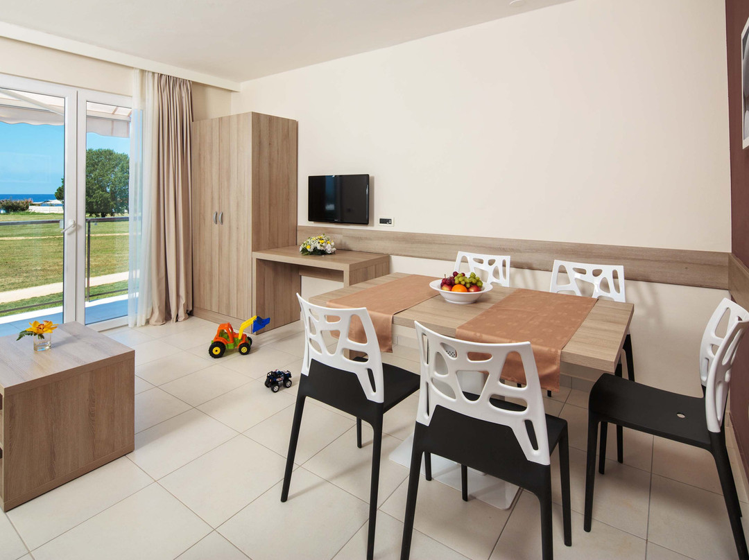 Apartments Katoro Plava Laguna主图