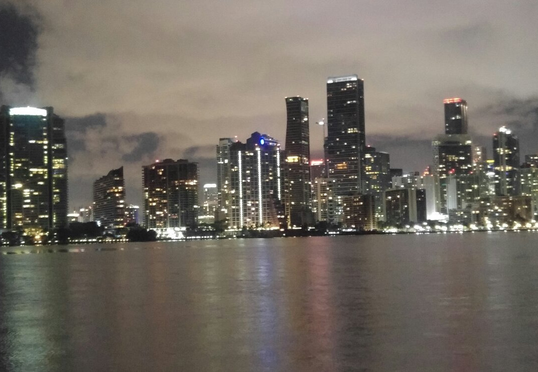 Rickenbacker Bridge-比斯坎湾必去景点