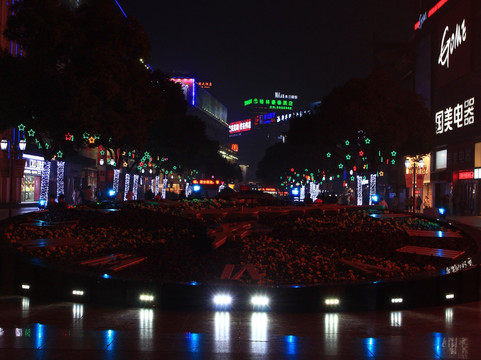 芜湖中山路步行街-芜湖必去景点