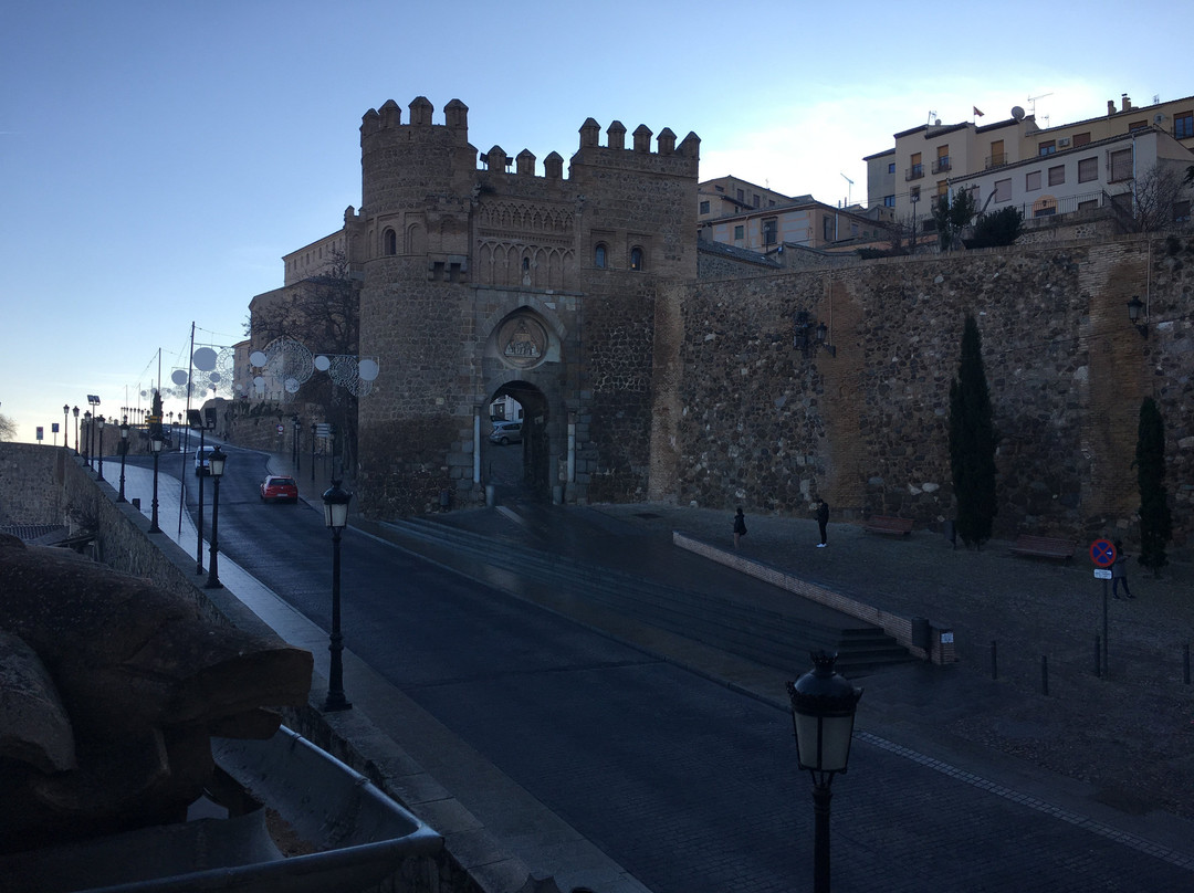 托莱多皇家酒店主图